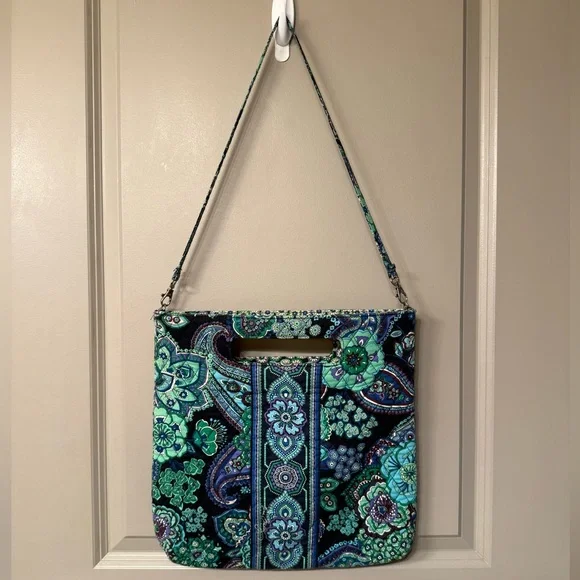 Vera Bradley Blue Rhapsody Vintage Bag - Picture 5 of 8